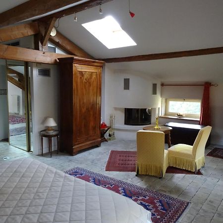 Gentilhommiere De Collonges Bed & Breakfast Prissé Exterior foto